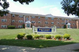 Petoni Apartments